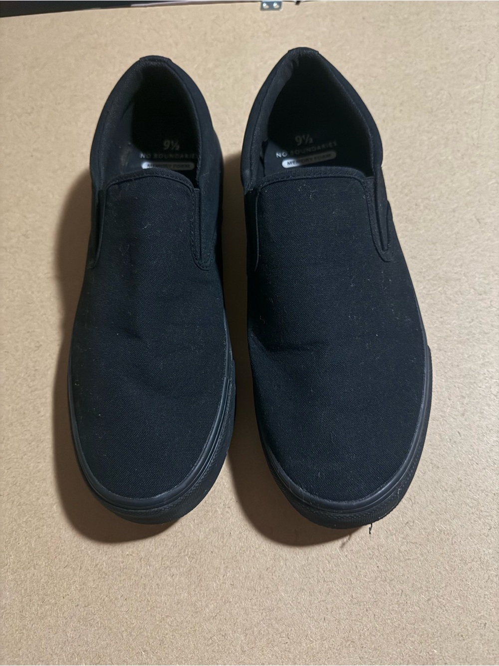 SODA No Boundaries Men’s Black Canvas Slip On Shoes Size 9.5 Memory Foam